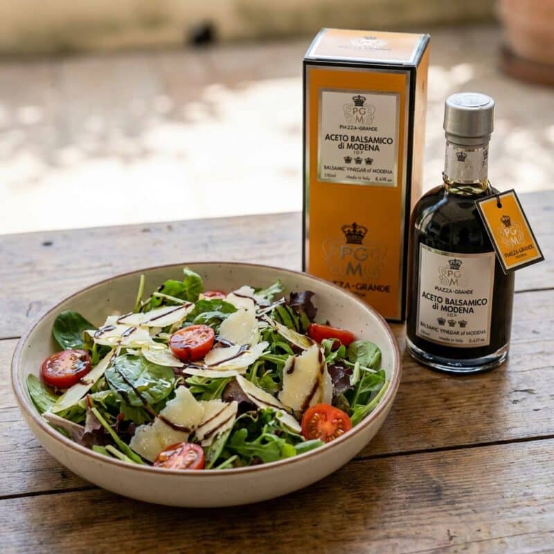 Salade met Piazza Grande balsamico 3 kronen 7 jaar