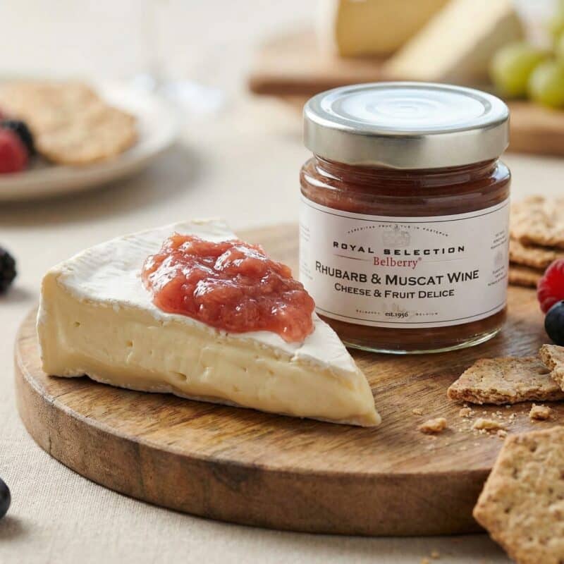 Brie met Kaasbegeleider Rabarber Muskaatwijn